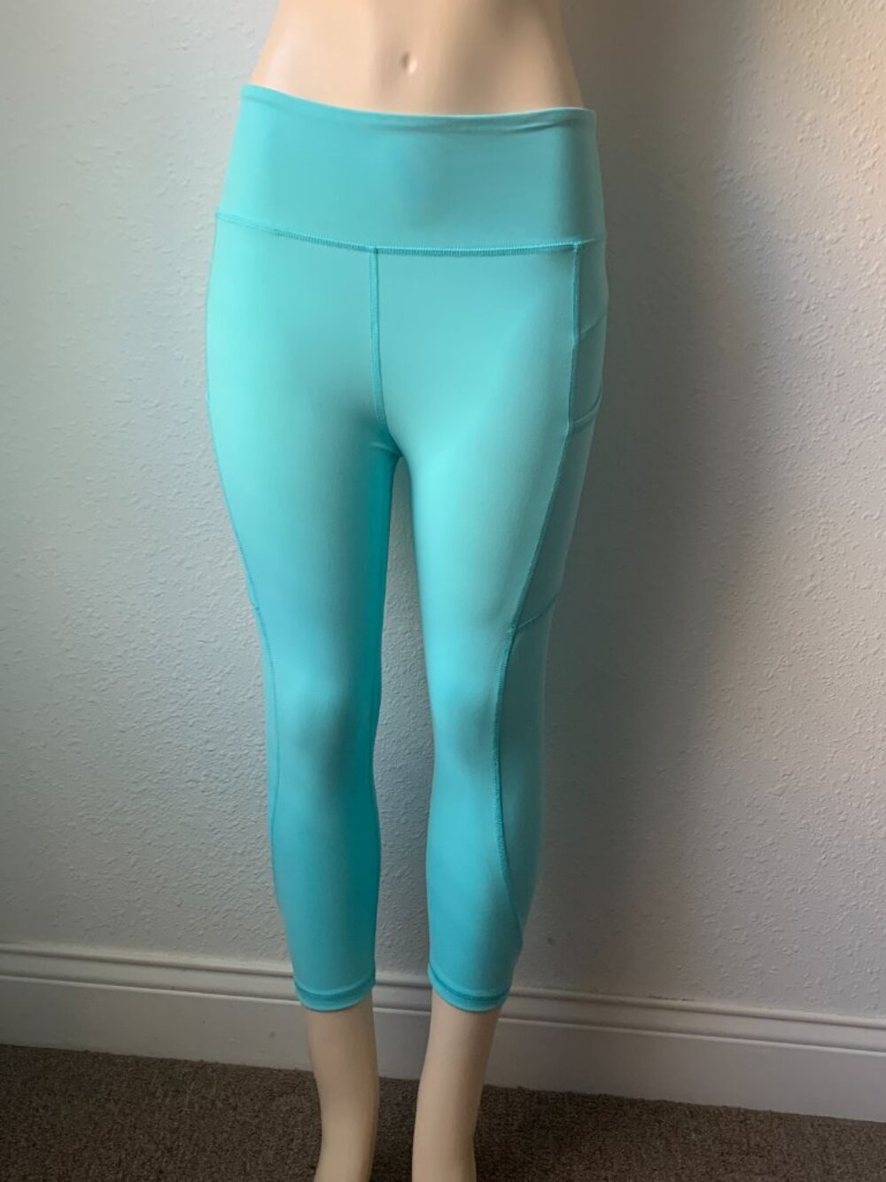 Aqua Blue High Waist Capri Leggings Side Phone Pockets Women Size S